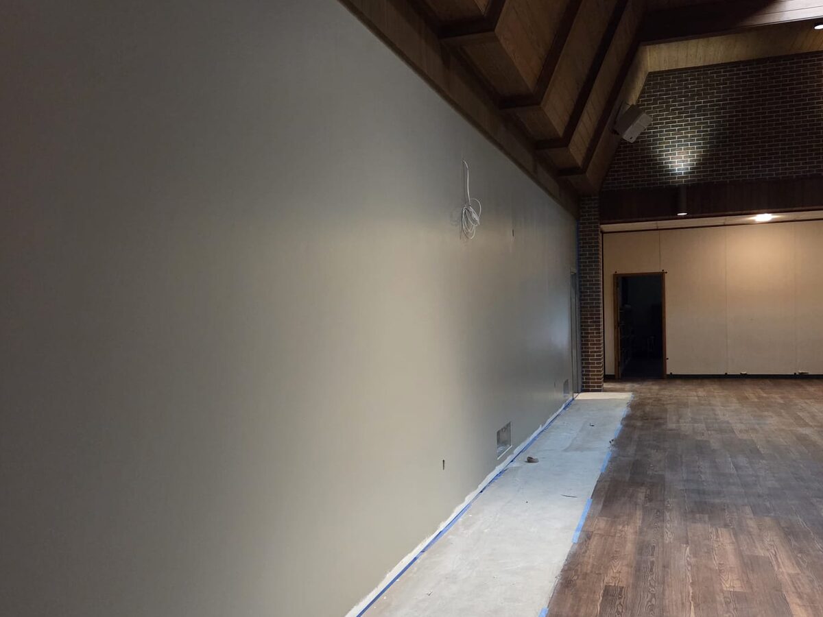 Pared comercial terminada